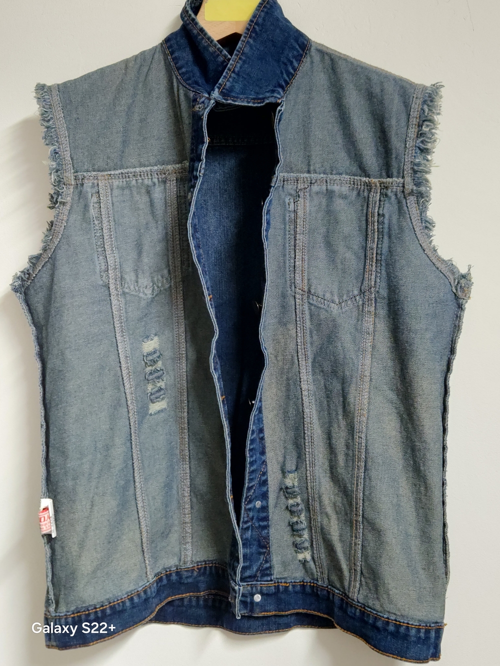 Fashion  Distressed Ripped Denim Vest Biker/Cowboy Vintage  Style Size  M .  C14 - Picture 4 of 13